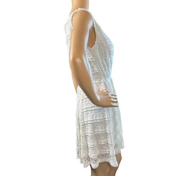 (5 for $25) Trixxi‎ Sleeveless Lace Mini Dress in White Size Medium - Picture 3 of 4